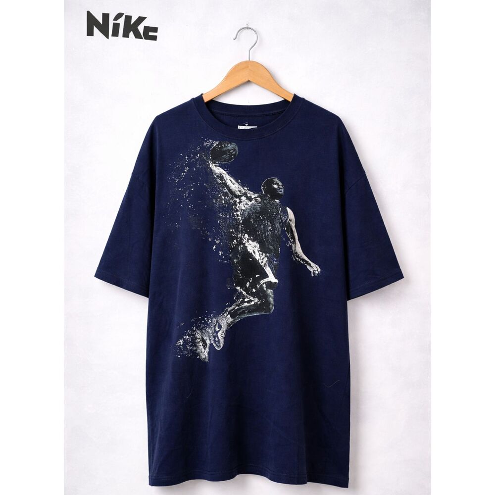 Nike Men's XXL Dri-FIT LeBron‎ James Graphic T-Shirt